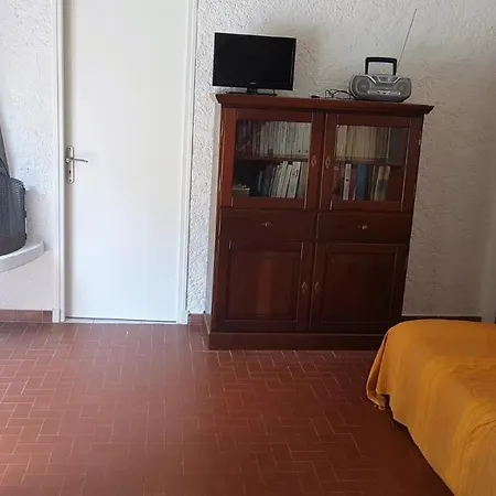 Proche Commerces, Spacieux Pavillon T3 Climatise Avec Jardin - 6vg490